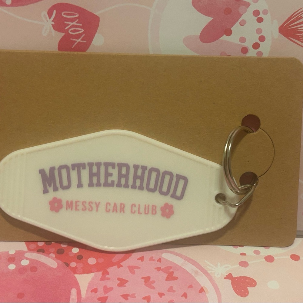 Motherhood Messy Car Club Keychain - White and Purple